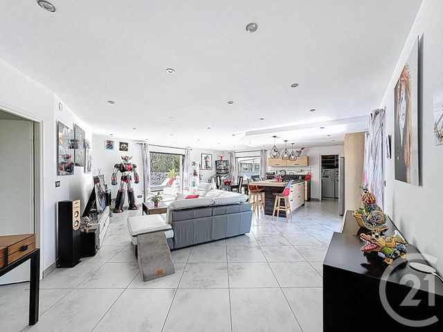 Maison à vendre - 5 pièces - 143 m2 - Pourcieux - 83 - PROVENCE-ALPES-COTE-D-AZUR