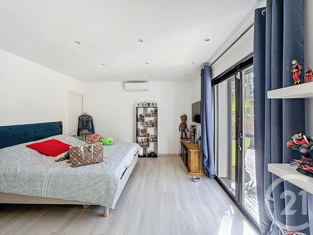 Maison à vendre - 5 pièces - 143 m2 - Pourcieux - 83 - PROVENCE-ALPES-COTE-D-AZUR