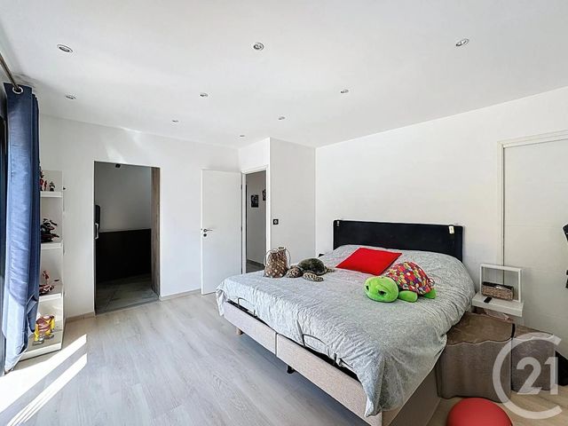 Maison à vendre - 5 pièces - 143 m2 - Pourcieux - 83 - PROVENCE-ALPES-COTE-D-AZUR