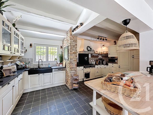 Maison à vendre - 7 pièces - 176,78 m2 - Puyloubier - 13 - PROVENCE-ALPES-COTE-D-AZUR