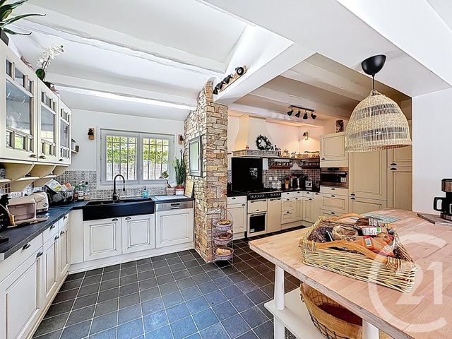 Maison &agrave; vendre - 6 pi&egrave;ces - 176,78 m2 - Puyloubier - 13 - PROVENCE-ALPES-COTE-D-AZUR