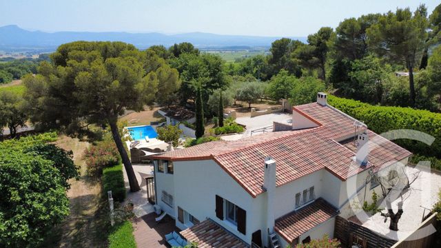Maison à vendre - 7 pièces - 176,78 m2 - Puyloubier - 13 - PROVENCE-ALPES-COTE-D-AZUR