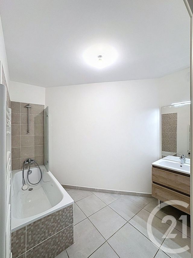 Appartement F3 à vendre - 3 pièces - 60,78 m2 - Trets - 13 - PROVENCE-ALPES-COTE-D-AZUR