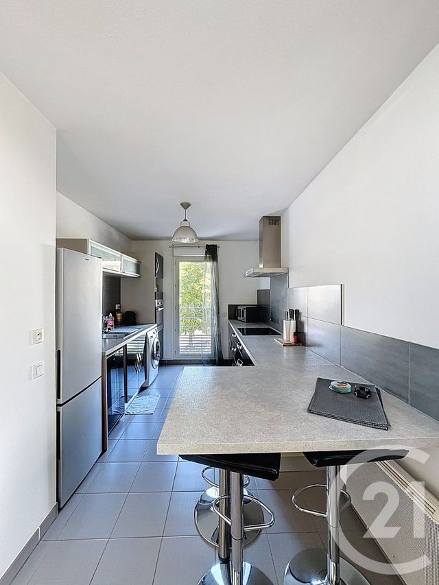 Appartement T3 à vendre - 3 pièces - 69,20 m2 - Gardanne - 13 - PROVENCE-ALPES-COTE-D-AZUR