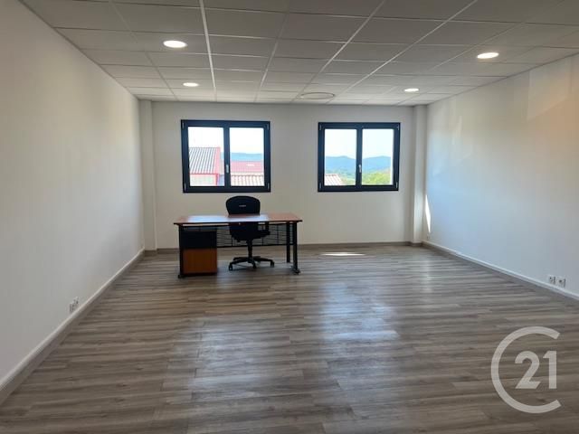 Local commercial à louer - 41.0 m2 - 83 - Var