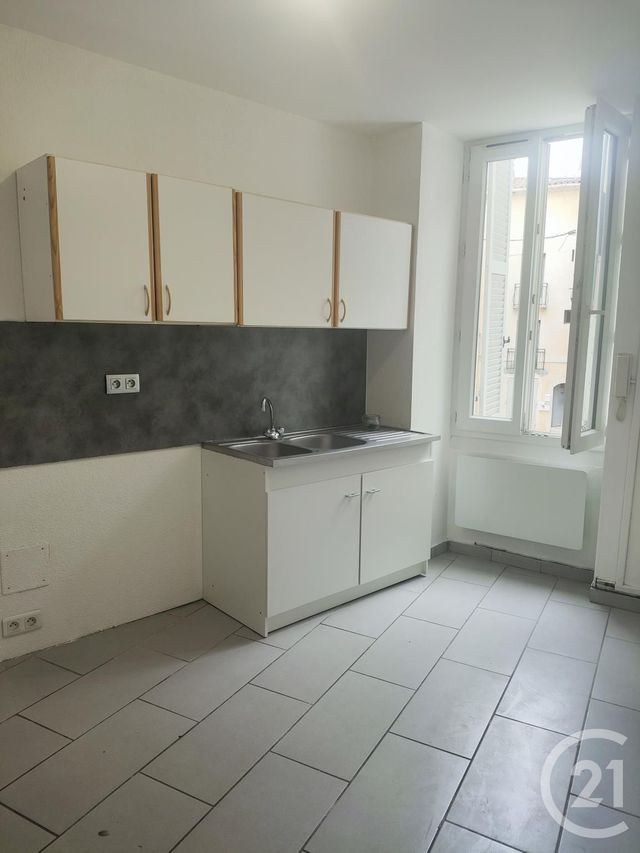 Appartement à louer - 2 pièces - 58,41 m2 - Trets - 13 - PROVENCE-ALPES-COTE-D-AZUR