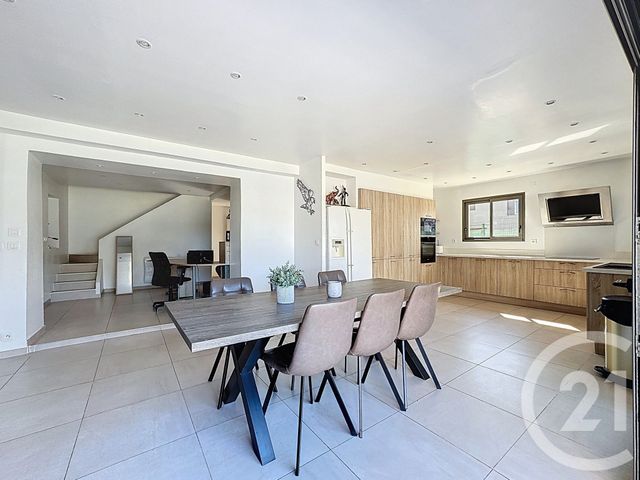 Maison à vendre - 5 pièces - 120 m2 - Trets - 13 - PROVENCE-ALPES-COTE-D-AZUR