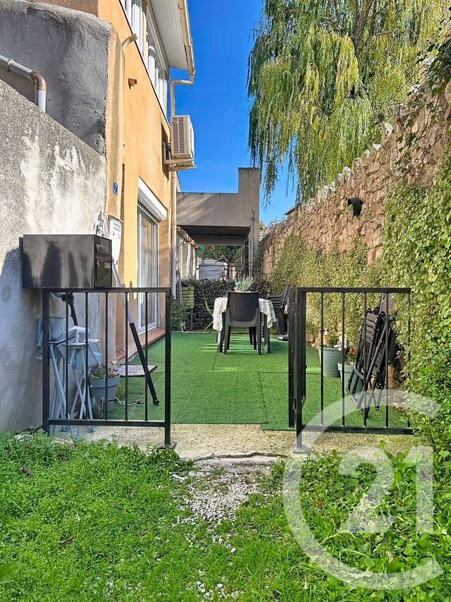 Maison à vendre - 3 pièces - 75 m2 - Pourcieux - 83 - PROVENCE-ALPES-COTE-D-AZUR