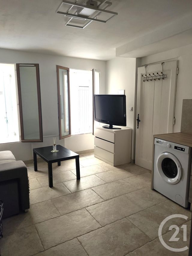Appartement à louer - 2 pièces - 28,25 m2 - Trets - 13 - PROVENCE-ALPES-COTE-D-AZUR