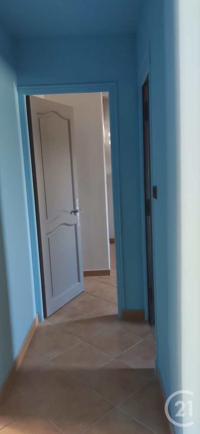 Maison &agrave; louer - 3 pi&egrave;ces - 58 m2 - Trets - 13 - PROVENCE-ALPES-COTE-D-AZUR