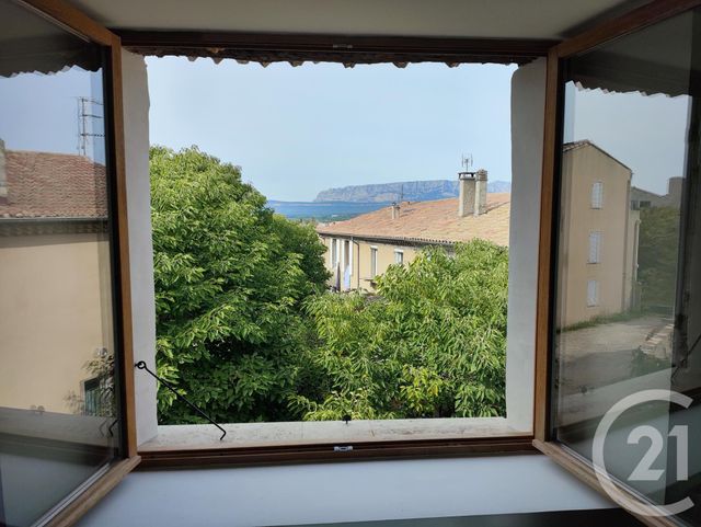 Appartement T1 &agrave; louer - 1 pi&egrave;ce - 48,20 m2 - Trets - 13 - PROVENCE-ALPES-COTE-D-AZUR