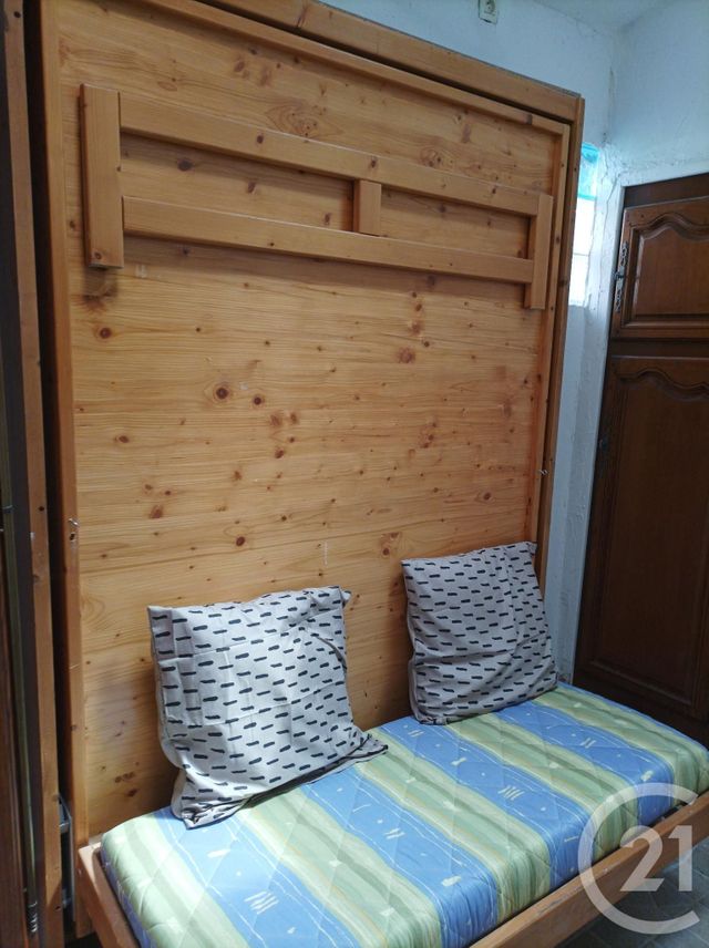 Appartement Studio &agrave; louer - 2 pi&egrave;ces - 30 m2 - Gardanne - 13 - PROVENCE-ALPES-COTE-D-AZUR