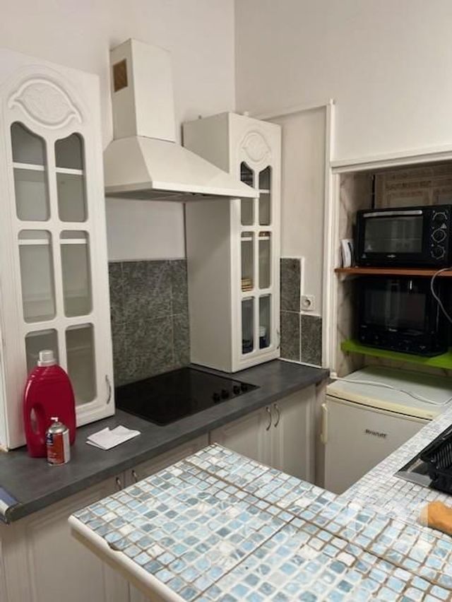 Appartement Studio &agrave; louer - 1 pi&egrave;ce - 14,51 m2 - Gardanne - 13 - PROVENCE-ALPES-COTE-D-AZUR