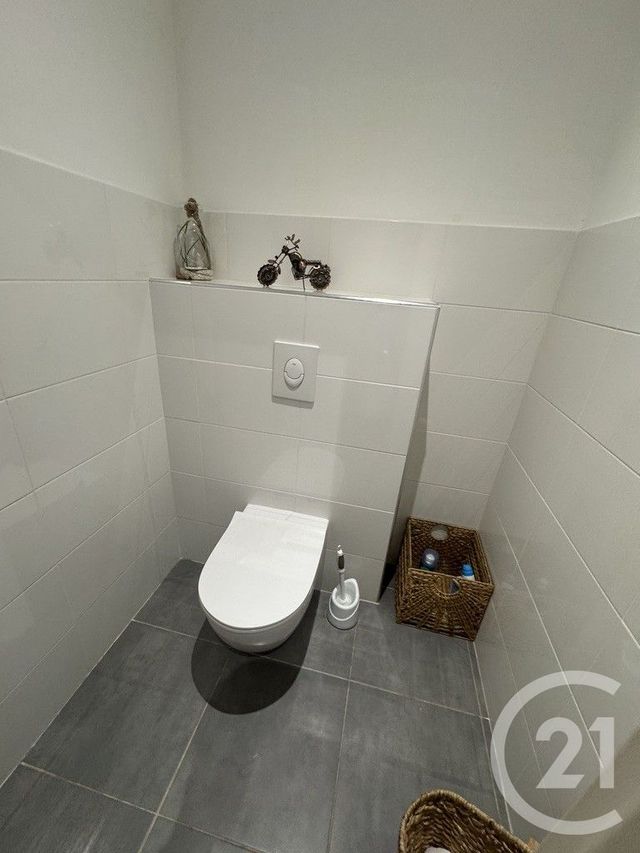 Maison &agrave; louer - 4 pi&egrave;ces - 101,73 m2 - Pourrieres - 83 - PROVENCE-ALPES-COTE-D-AZUR