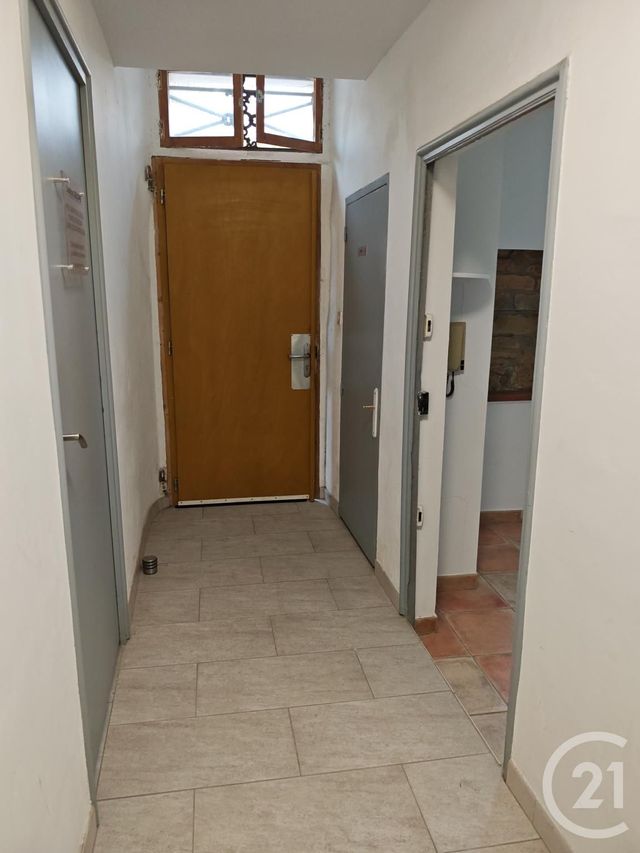 Appartement Local &agrave; louer - 1 pi&egrave;ce - 19,63 m2 - Peynier - 13 - PROVENCE-ALPES-COTE-D-AZUR