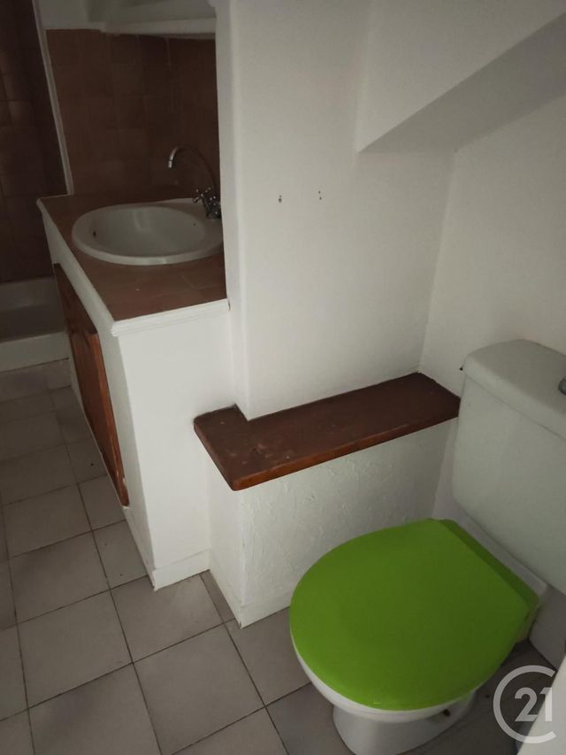 Appartement Local &agrave; louer - 1 pi&egrave;ce - 19,63 m2 - Peynier - 13 - PROVENCE-ALPES-COTE-D-AZUR