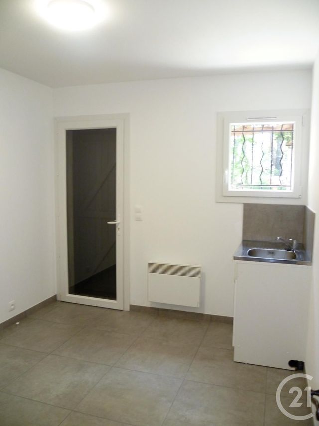 Maison &agrave; louer - 4 pi&egrave;ces - 87,07 m2 - Meyreuil - 13 - PROVENCE-ALPES-COTE-D-AZUR