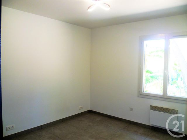 Maison &agrave; louer - 4 pi&egrave;ces - 87,07 m2 - Meyreuil - 13 - PROVENCE-ALPES-COTE-D-AZUR