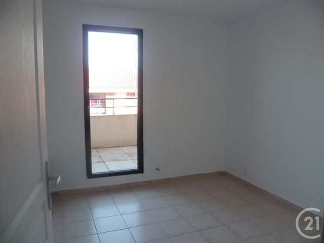 Appartement F3 &agrave; louer - 3 pi&egrave;ces - 54,71 m2 - Trets - 13 - PROVENCE-ALPES-COTE-D-AZUR