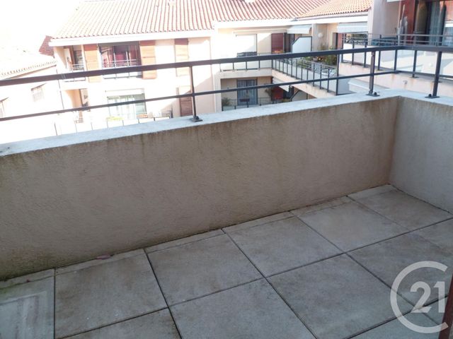 Appartement F3 &agrave; louer - 3 pi&egrave;ces - 54,71 m2 - Trets - 13 - PROVENCE-ALPES-COTE-D-AZUR