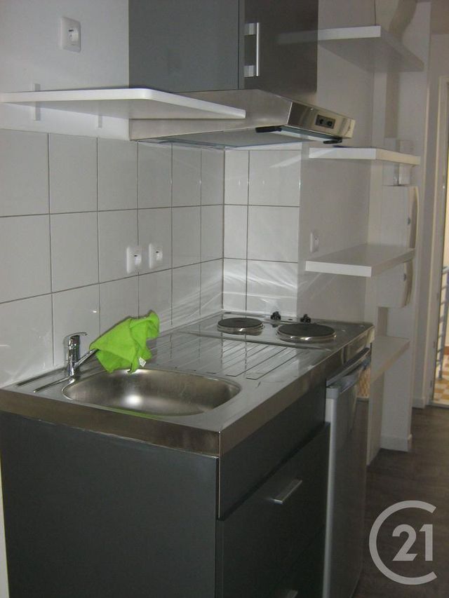 Appartement Studio &agrave; louer - 1 pi&egrave;ce - 19,14 m2 - Trets - 13 - PROVENCE-ALPES-COTE-D-AZUR
