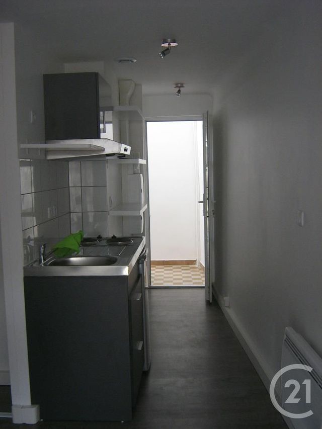 Appartement Studio &agrave; louer - 1 pi&egrave;ce - 19,14 m2 - Trets - 13 - PROVENCE-ALPES-COTE-D-AZUR