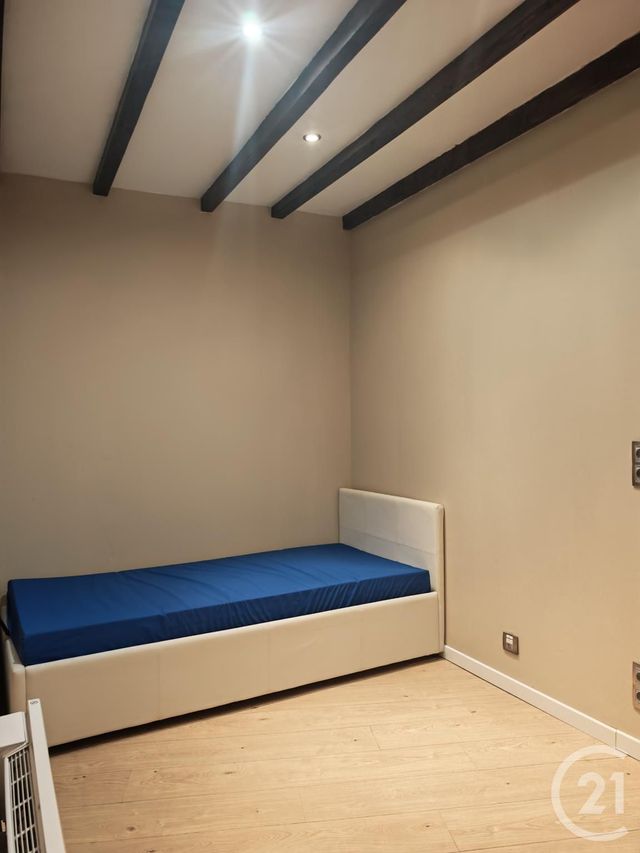 Appartement T3 &agrave; louer - 3 pi&egrave;ces - 74 m2 - Trets - 13 - PROVENCE-ALPES-COTE-D-AZUR