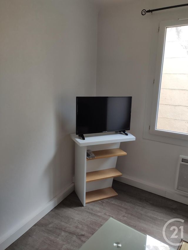 Appartement Studio &agrave; louer - 1 pi&egrave;ce - 19,14 m2 - Trets - 13 - PROVENCE-ALPES-COTE-D-AZUR