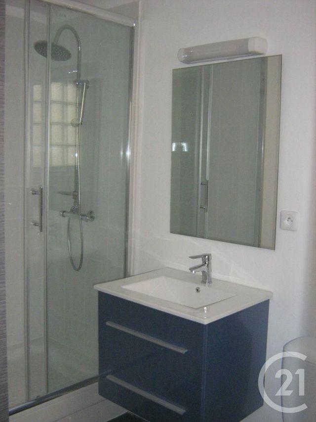 Appartement Studio &agrave; louer - 1 pi&egrave;ce - 19,14 m2 - Trets - 13 - PROVENCE-ALPES-COTE-D-AZUR