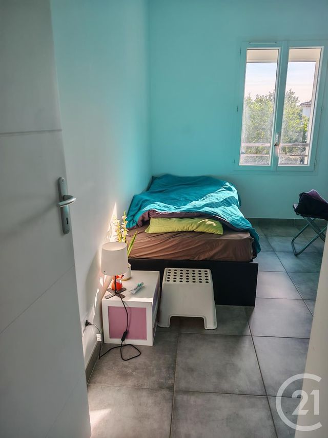 Maison &agrave; louer - 4 pi&egrave;ces - 125 m2 - Puyloubier - 13 - PROVENCE-ALPES-COTE-D-AZUR