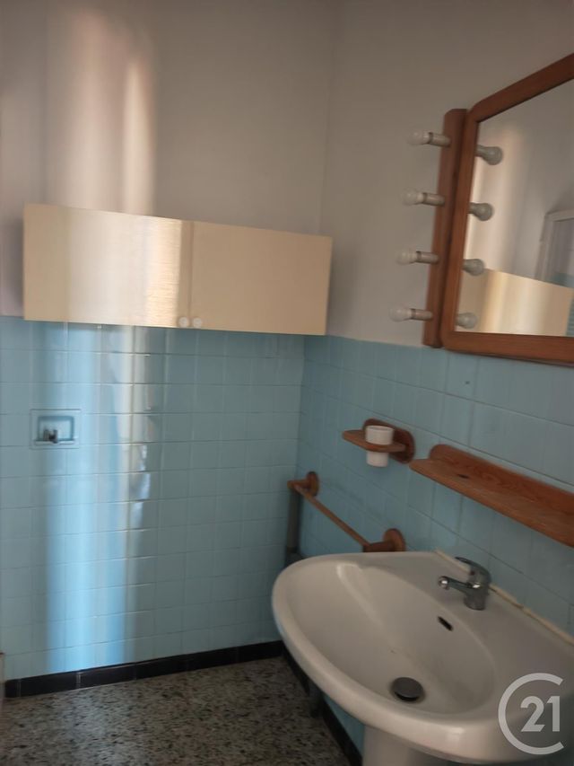 Maison &agrave; louer - 3 pi&egrave;ces - 48,45 m2 - Puyloubier - 13 - PROVENCE-ALPES-COTE-D-AZUR