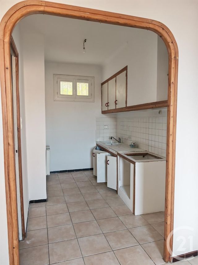 Maison &agrave; louer - 3 pi&egrave;ces - 48,45 m2 - Puyloubier - 13 - PROVENCE-ALPES-COTE-D-AZUR