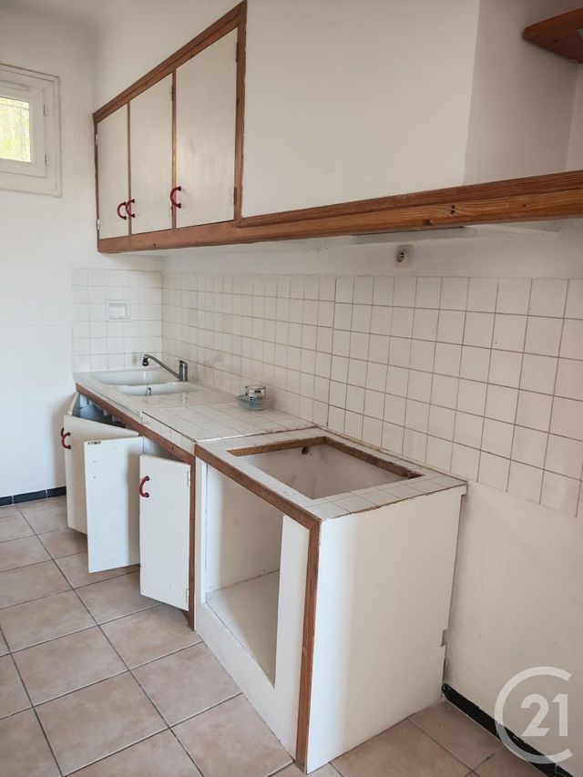 Maison &agrave; louer - 3 pi&egrave;ces - 48,45 m2 - Puyloubier - 13 - PROVENCE-ALPES-COTE-D-AZUR