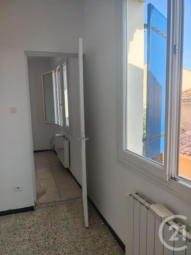 Maison &agrave; louer - 3 pi&egrave;ces - 48,45 m2 - Puyloubier - 13 - PROVENCE-ALPES-COTE-D-AZUR