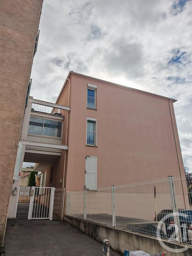 Appartement &agrave; louer - 2 pi&egrave;ces - 46,81 m2 - Trets - 13 - PROVENCE-ALPES-COTE-D-AZUR