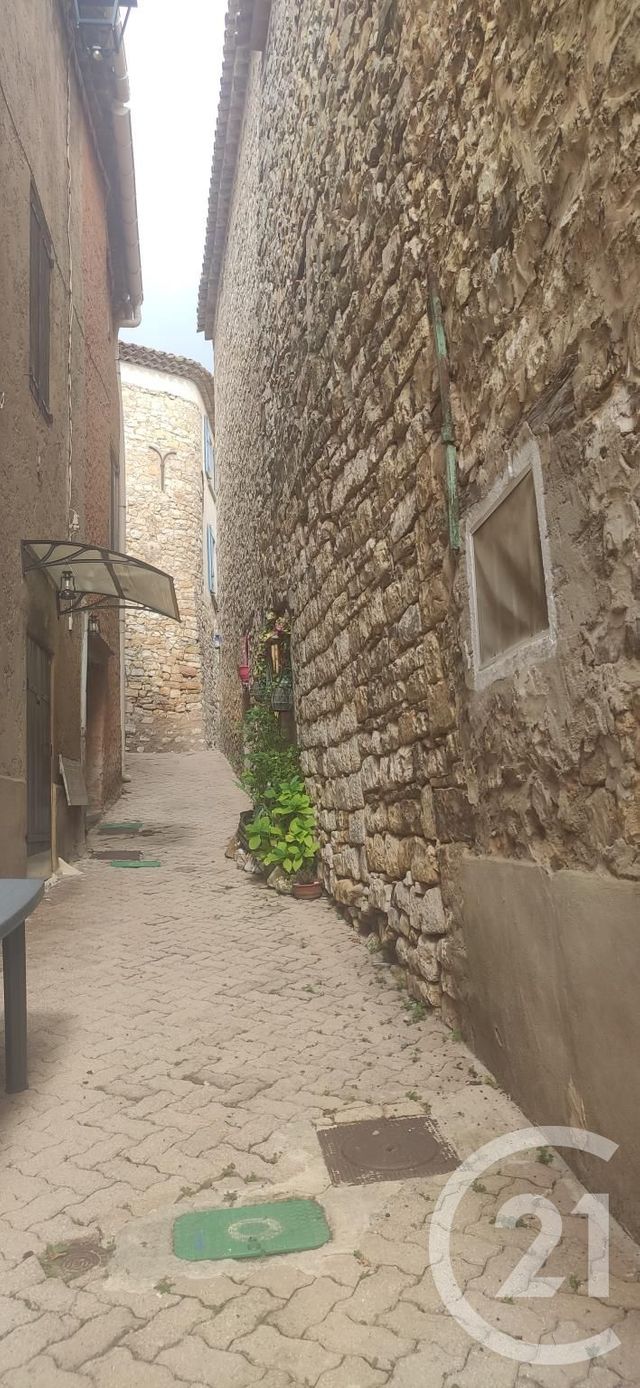 Maison &agrave; louer - 3 pi&egrave;ces - 59,50 m2 - Ollieres - 83 - PROVENCE-ALPES-COTE-D-AZUR