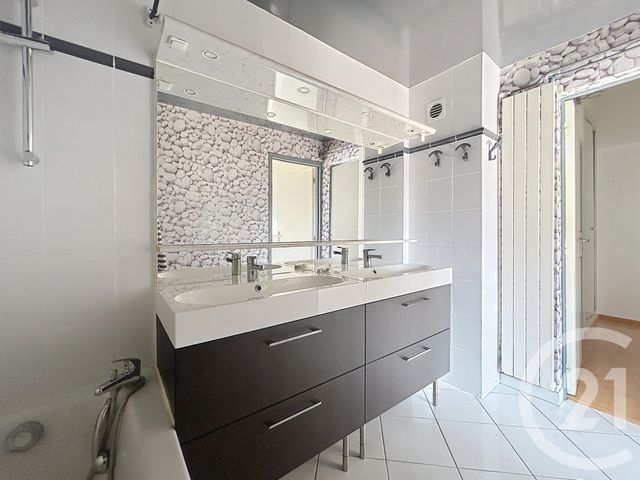 Appartement &agrave; vendre - 6 pi&egrave;ces - 120,82 m2 - Evreux - 27 - HAUTE-NORMANDIE