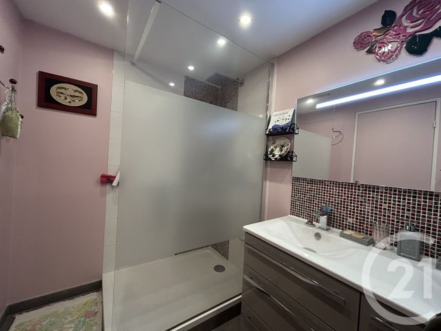 Appartement F3 à vendre - 4 pièces - 91,95 m2 - Evreux - 27 - HAUTE-NORMANDIE