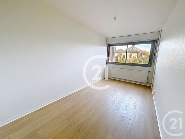 Appartement F4 à louer - 5 pièces - 102,67 m2 - Evreux - 27 - HAUTE-NORMANDIE