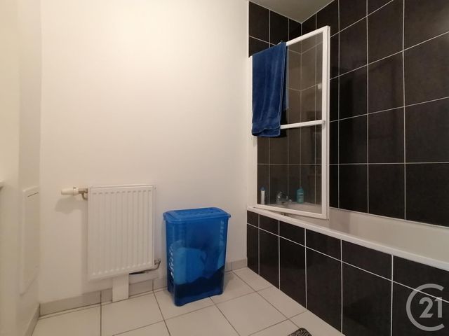 Appartement F3 &agrave; louer - 3 pi&egrave;ces - 65,13 m2 - Evreux - 27 - HAUTE-NORMANDIE