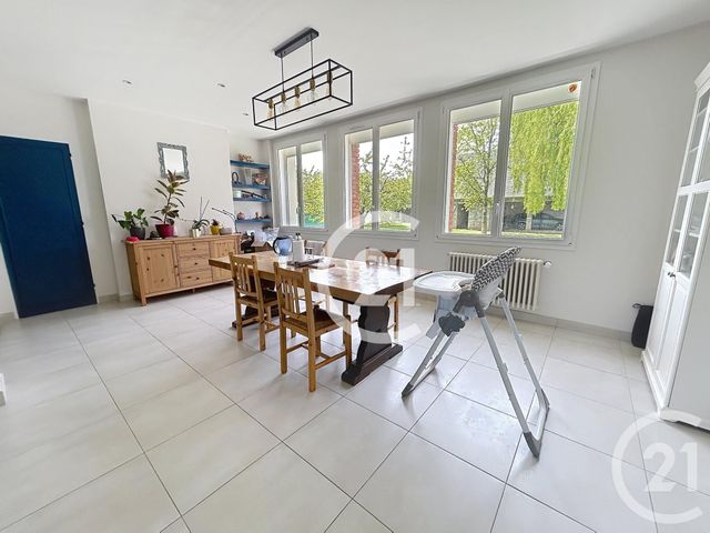 Maison &agrave; louer - 6 pi&egrave;ces - 154,45 m2 - Huest - 27 - HAUTE-NORMANDIE