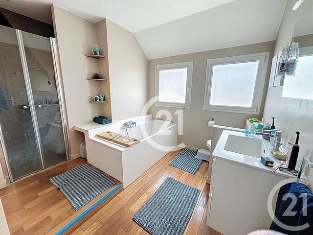 Maison &agrave; louer - 6 pi&egrave;ces - 154,45 m2 - Huest - 27 - HAUTE-NORMANDIE