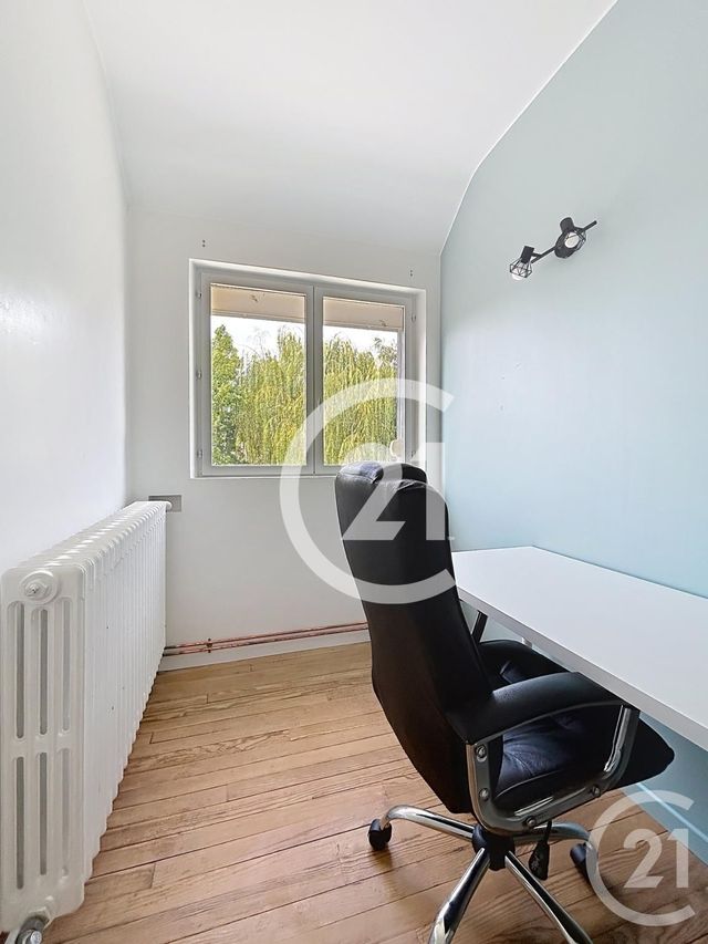 Maison &agrave; louer - 6 pi&egrave;ces - 154,45 m2 - Huest - 27 - HAUTE-NORMANDIE
