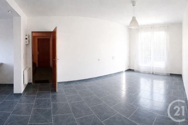 Appartement F3 &agrave; louer - 3 pi&egrave;ces - 53,45 m2 - Evreux - 27 - HAUTE-NORMANDIE