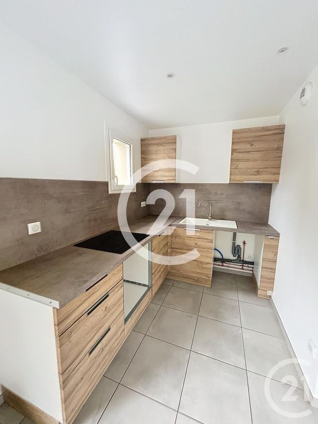 Maison &agrave; louer - 3 pi&egrave;ces - 57,61 m2 - St Sebastien De Morsent - 27 - HAUTE-NORMANDIE