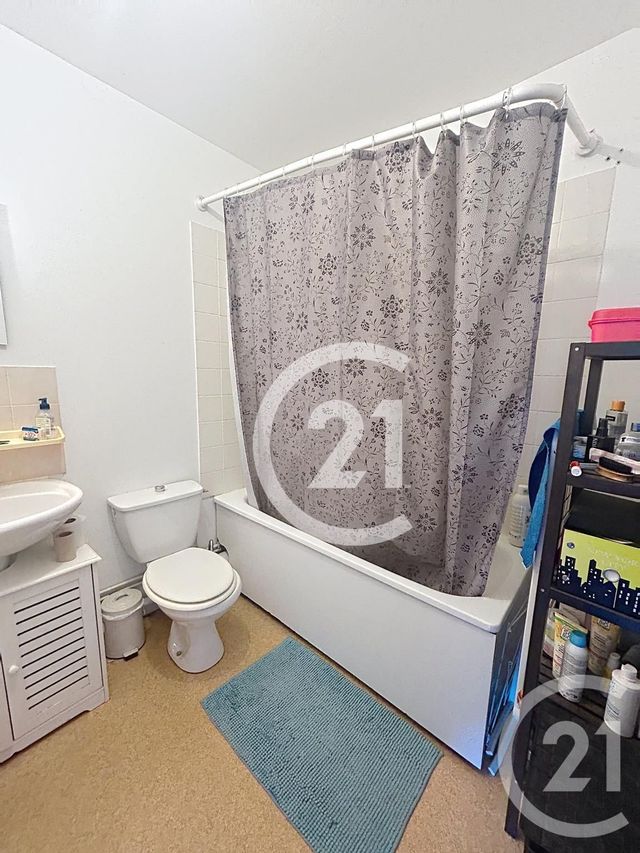 Appartement F2 &agrave; louer - 2 pi&egrave;ces - 43,60 m2 - Evreux - 27 - HAUTE-NORMANDIE
