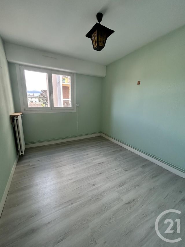 Appartement F3 &agrave; louer - 3 pi&egrave;ces - 62,86 m2 - Evreux - 27 - HAUTE-NORMANDIE
