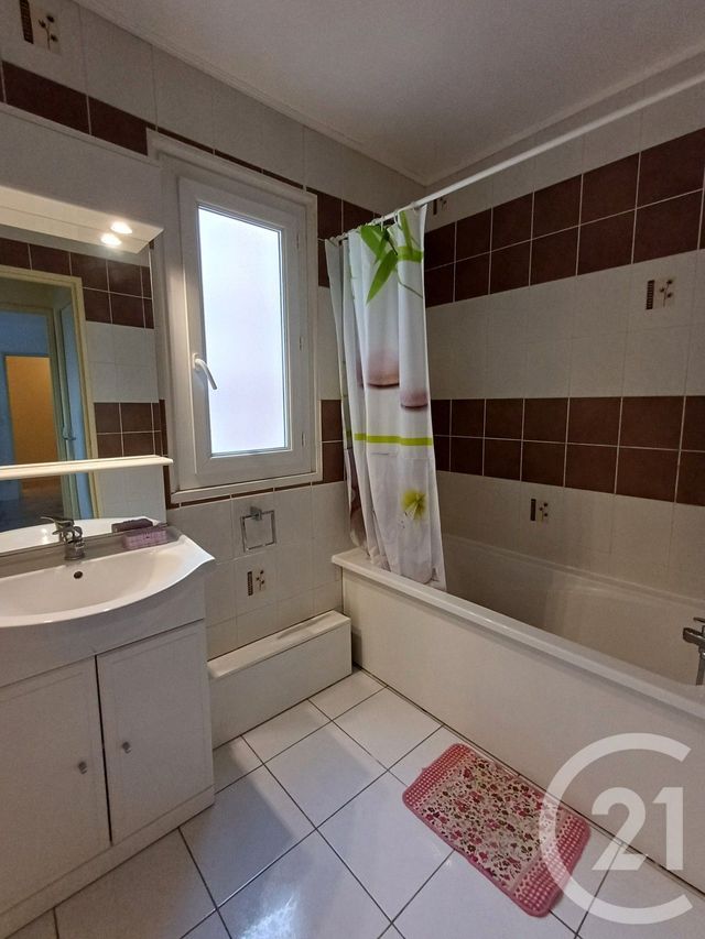Appartement F2 &agrave; louer - 2 pi&egrave;ces - 45,69 m2 - Evreux - 27 - HAUTE-NORMANDIE
