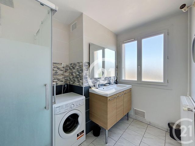 Appartement F4 &agrave; louer - 4 pi&egrave;ces - 68,39 m2 - Evreux - 27 - HAUTE-NORMANDIE