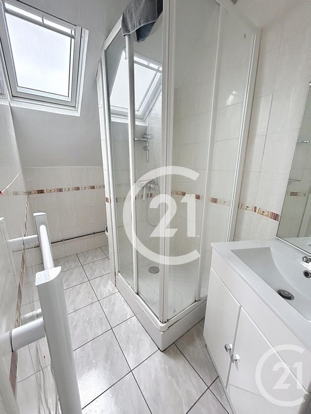 Appartement F2 &agrave; louer - 2 pi&egrave;ces - 30,48 m2 - Evreux - 27 - HAUTE-NORMANDIE